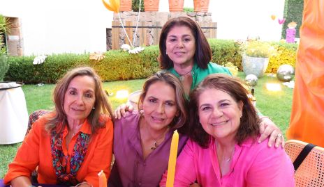  Maru Velázquez, Toyita Villalobos, María González y Sandra Recinos.