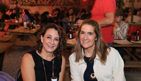  Gloria Martínez y Mónica Leiva.
