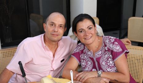  Caco Corripio y Elsa Lozano.