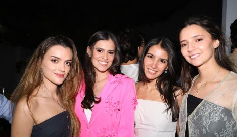 Inés Macías, Cassandra Nava, María Alcalde y Cristi Nava.