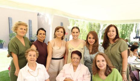  María José Mendizábal, Lucía Bravo, Cony Alvarado, Ana Esparza, Marijó Alvarado, Gabriela Alvarado, Teri Hinojosa, María Castañón y Guadalupe Alvarado.