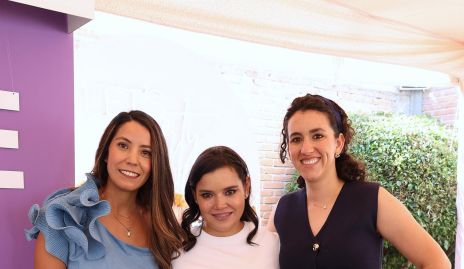 Gaby Carrillo, Marcela Puga y María Martínez.