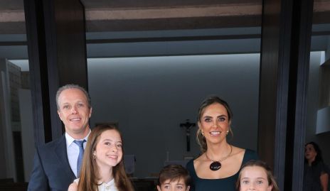  Luis José Martínez, Andrea y Luis José Martínez, Lucía Galarza y Lucía Martínez.