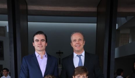  Juan Carlos Flores, Luis José Martínez, Luis José Martínez y Juan Carlos Flores.