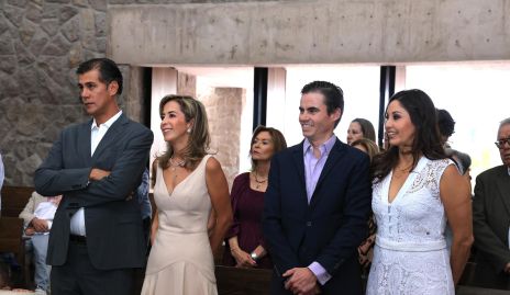  Fernando Arredondo y Michelle Mendoza, papás de Ale, Juan Carlos Flores y Ale díaz Infante, papás de Juanca.