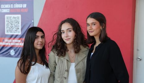  Nelly Ortega, María Inés Castañeda y Fernanda Gutiérrez.