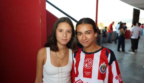  Alexandra Goldaracena y Silvana Vázquez.