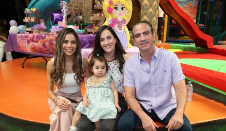  Giselle Stahl, Magda Foyo, Lucila Cortés y Fernando Güemes.