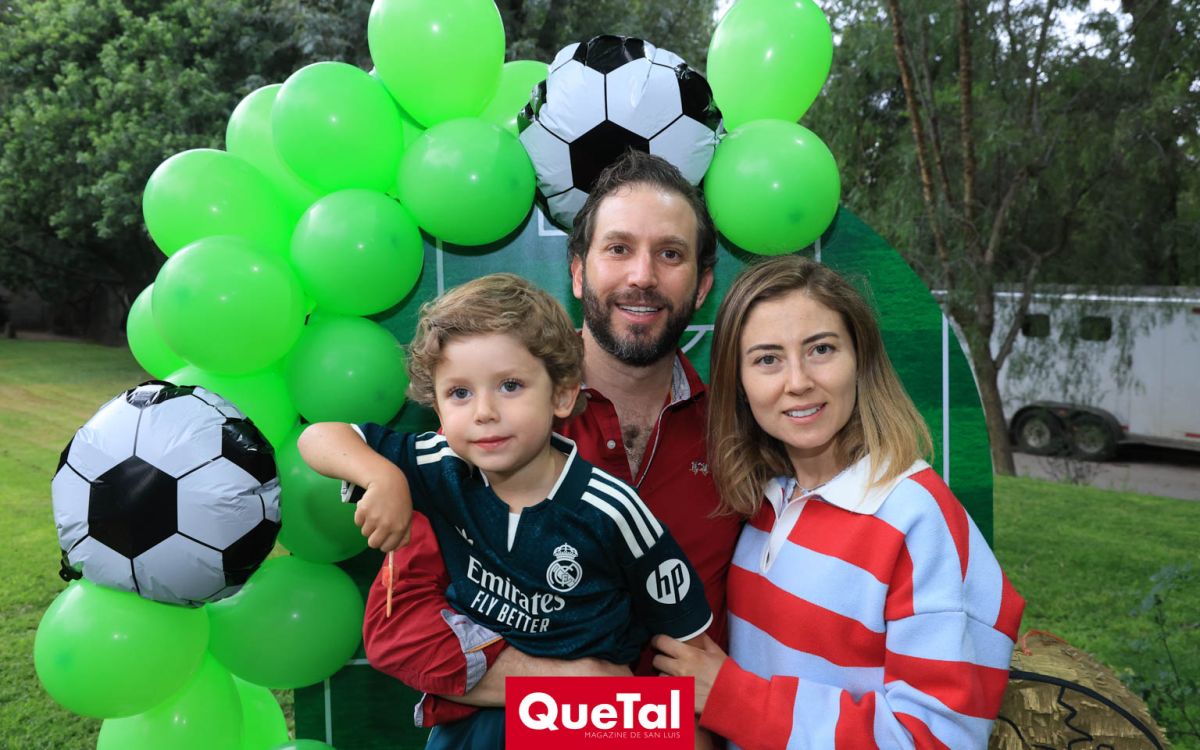 CUMPLEA&Ntilde;OS 5 DE ANDR&Eacute;S TORRES TREVI&Ntilde;O