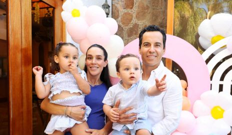  Jimena de la Rosa, Ximena Castillo, Pablo de la Rosa y Luis de la Rosa.