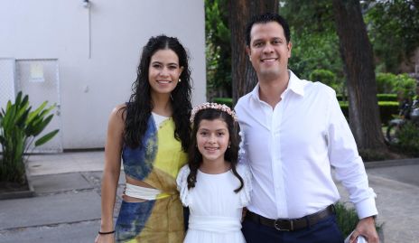  Isabel Flores, María Inés Herrera y Carlos Chávez.