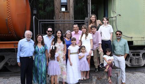 Familias Hurtado y Gallegos.