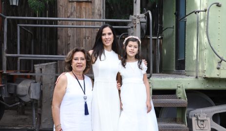  3 generaciones, Margarita Torres, May Chávez y María Inés Herrera.