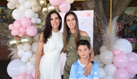 May Chávez, Marce Chávez y José Miguel.