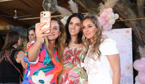  Danaé Enríquez, Claudia Díaz de León y María Torres.