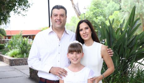  Juan Carlos Herrera, May Chávez y Leyre Gallegos.