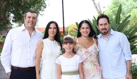  Juan Carlos Herrera, May Chávez, Leyre Gallegos, Romina Prado y Pablo Hurtado.