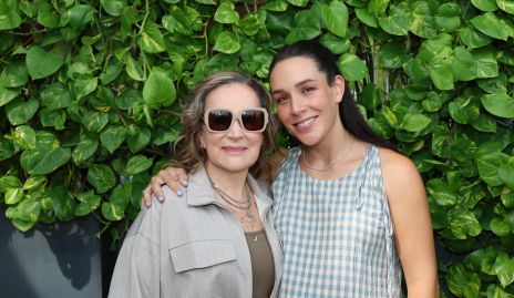  Mari Carmen López y Ximena Castillo.