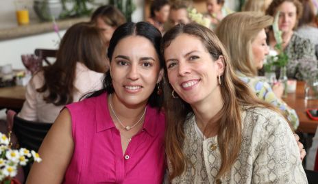  Andrea Espinosa y Micole Echegaray.