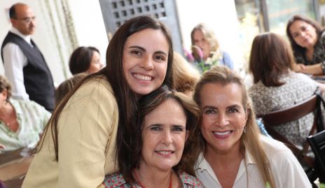  Marisol Cabrera, Martha Zwieger y Paty del Bosque.