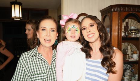  Ana Hunter, María Pía Reta y Ana Morales.
