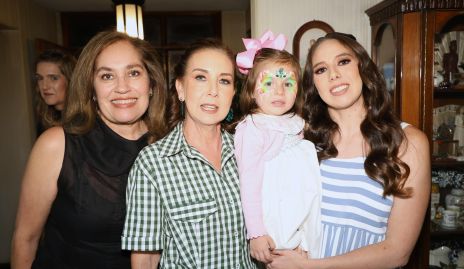  Maru Puente, Ana Hunter, María Pía Reta y Ana Morales.