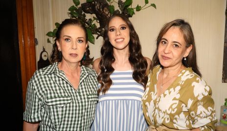  Ana Hunter, Ana  Morales y Gaby Mora.