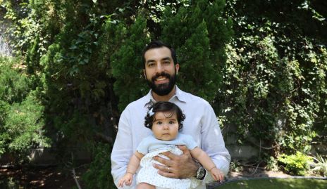  Guillermo Báez con su hija Valentina.