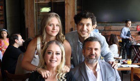  María Paula Salazar, Jessica Torres, José Torres y Tomás Salazar.