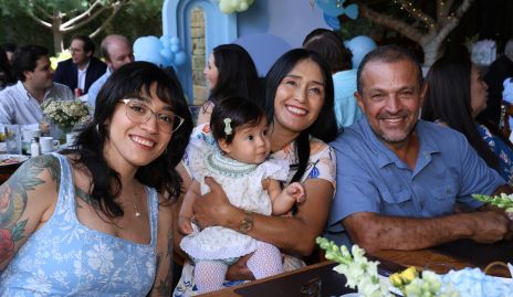  Valeria Rivera, Liliana Manrique y Leopoldo Rivera.
