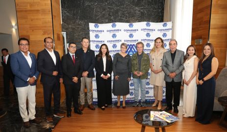 Directivos de COPARMEX con Alberto Peláez.