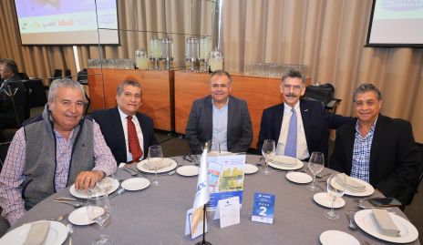  José Antonio Vega, Humberto Vega, Juan Carlos Banda, Andrés Azcarate y Gustavo Ayala.
