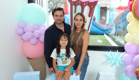  Omar Payán, Evelyn Arredondo e Isa Payán.