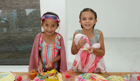  Inés Rubio y Luciana.