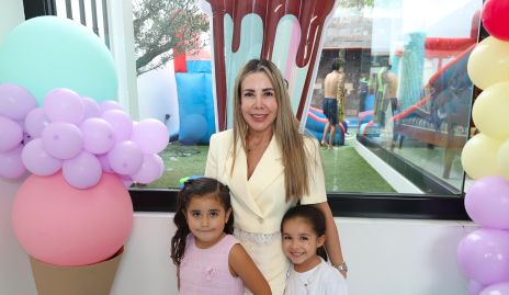  Evelyn Dorantes, Loretta Rojo y Valeria Dorantes.
