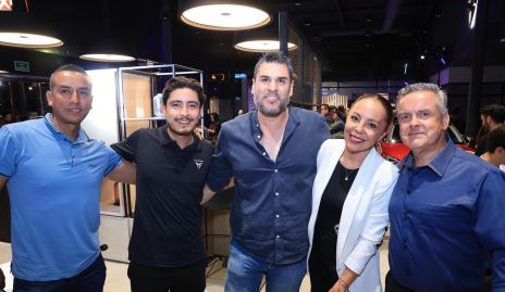  Omar Rosas, Javier Zorrilla, Alex Langarica, Paulina Herrera y Javier Zorrilla.