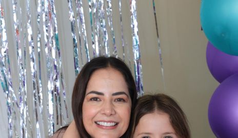  Diana Solorio y Rafaela Azuara.