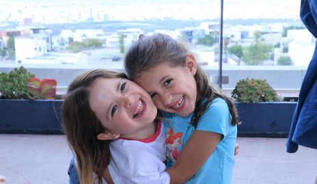  Rafaela Azuara e Isabella.