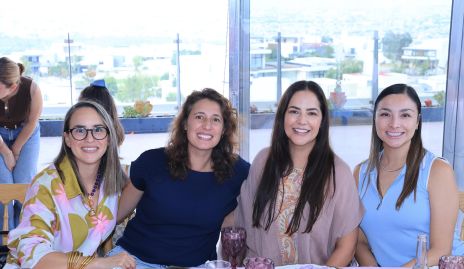  Úrsula Ortuño, Paulette González, Diana Solorio y Anallely Sánchez.