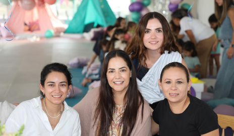  Alejandra Quesada, Diana Solorio, Edith Zumaya y Mariana Chávez.