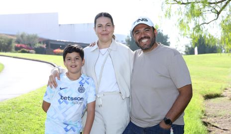  Mauro González, Katy de la Torre y Luis González.
