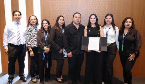  Juan Avalos, Marta Beatriz, Lidia Cerrillo, Fátima Martínez, Juan Becerra, Monserrat Flores, Michelle Rodríguez y Érica Solís.