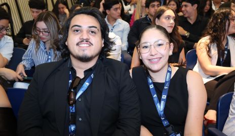  Luis Aguilar y Jessica Pérez.