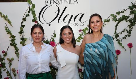  Olga González, Olga Camacho y Vianney Hernández.
