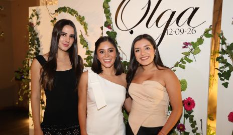  Abi Rivera, Olga Camacho y Sofía Roa.