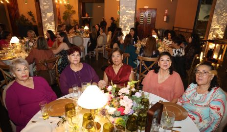  Rosa María Puente, María Martha Hernández, Blanca Estela López, Dolores López y Vianney Hernández.