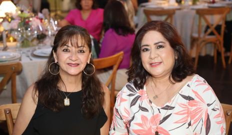 Olivia Caris y Margarita González.