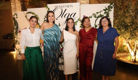  Olga González, Vianney Hernández, Olga Camacho, María Martha Hernández y Rocío González.