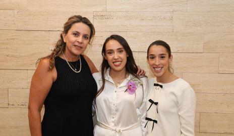  Érika Rodríguez, Paola y María José Ascanio.