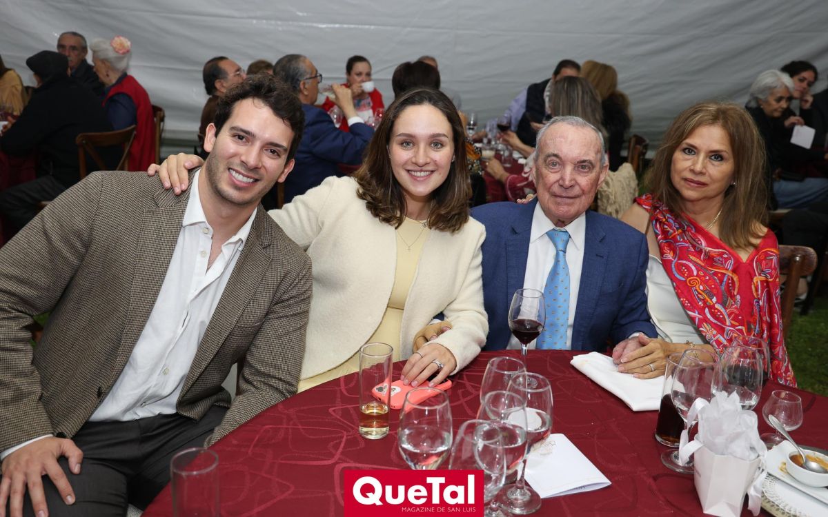 CUMPLEA&Ntilde;OS DE ABELARDO UR&Iacute;A